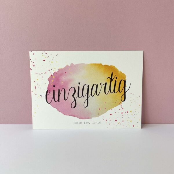 Elegantes design mit Bibelvers und Wasserfarben-Hintergrund für christliche Inspiration.