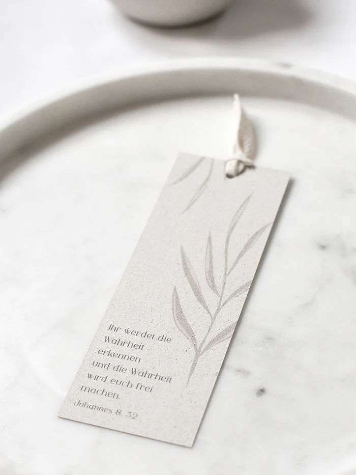 Streuherz mit Bibelvers Johannes 8,32, christliche Dekoration, religiöse Wanddekoration, Glaubensgeschenk.