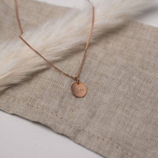 Halskette mit Kreuz-Anhänger, christliches Schmuckstück, christliche Geschenke, Mookho.de.