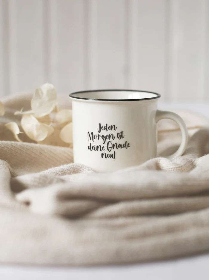 Gebotener ALT-Text:.