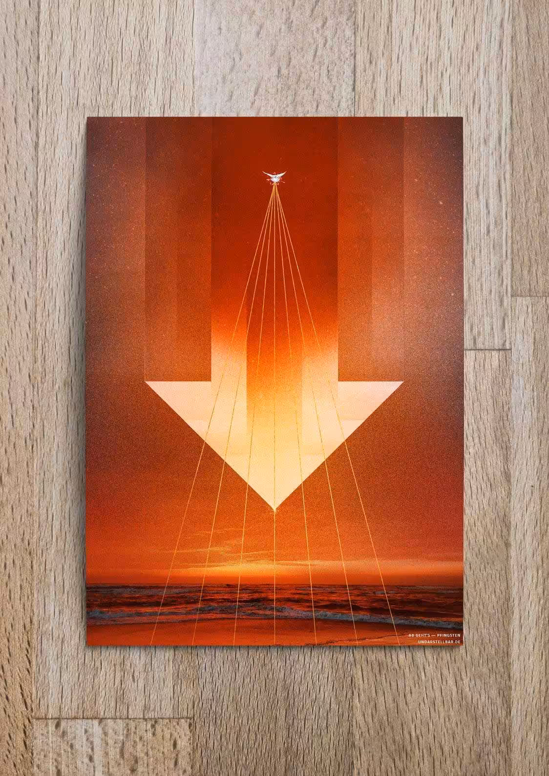 Himmlisches Lichtsymbol auf Sonnenuntergang am Meer, christliche Kunst Poster, spirituelle Dekoration.
