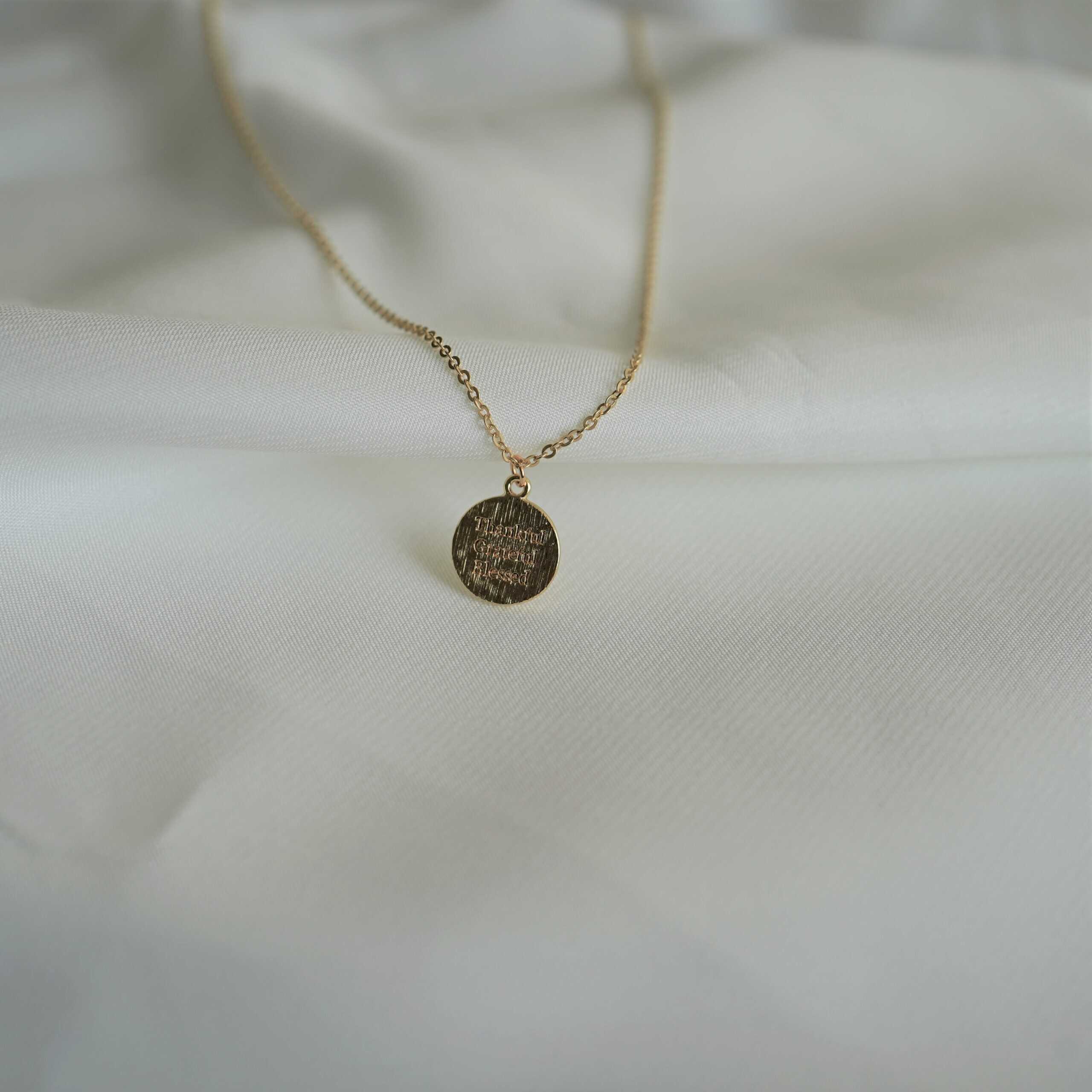 Glaubensarmband mit christlichem Anhänger für christliche Marken auf Mookho.de.