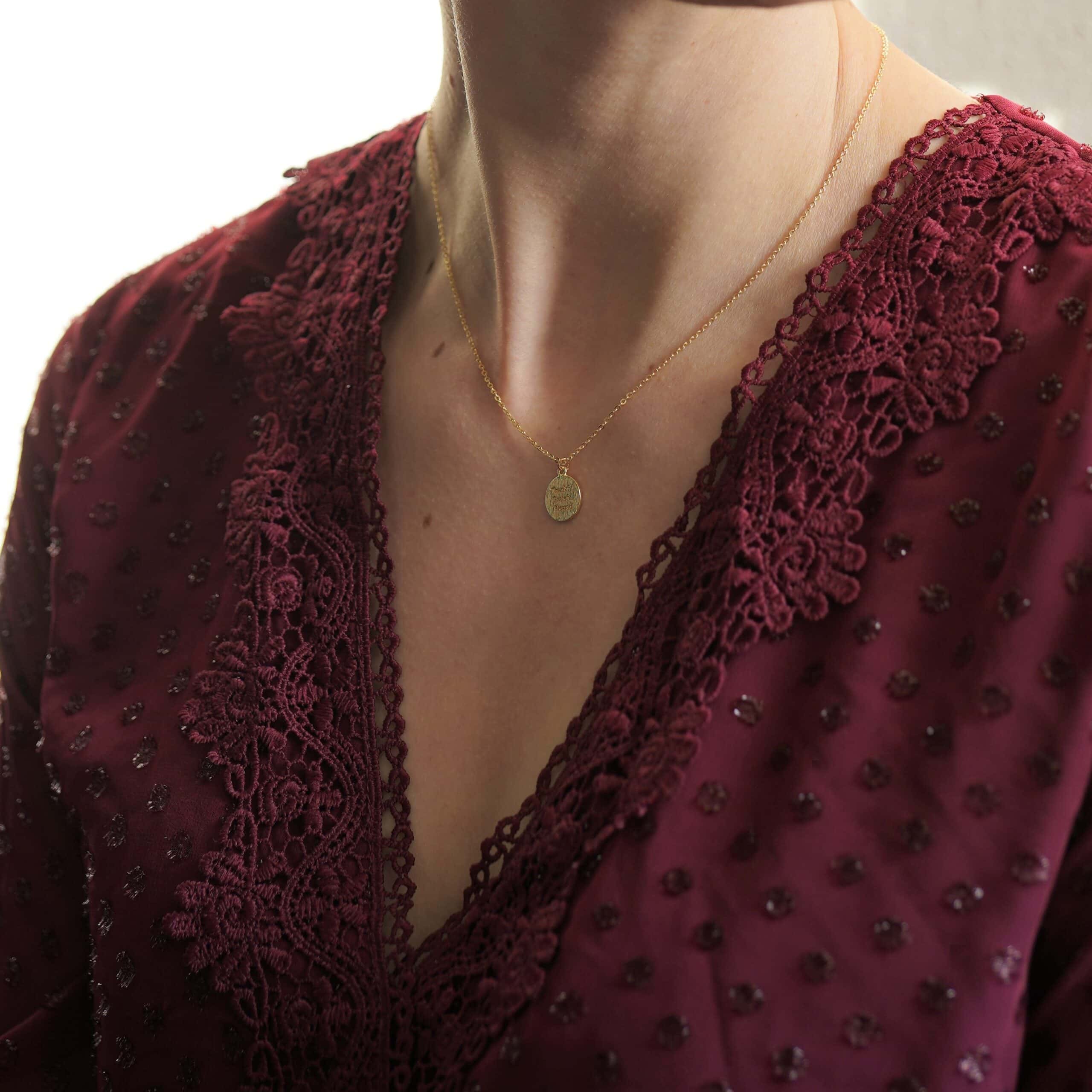 Schmuck mit religiösem Motiv, christliche Kette, christlicher Anhänger, Schmuck für Christen, christliche Accessoires.