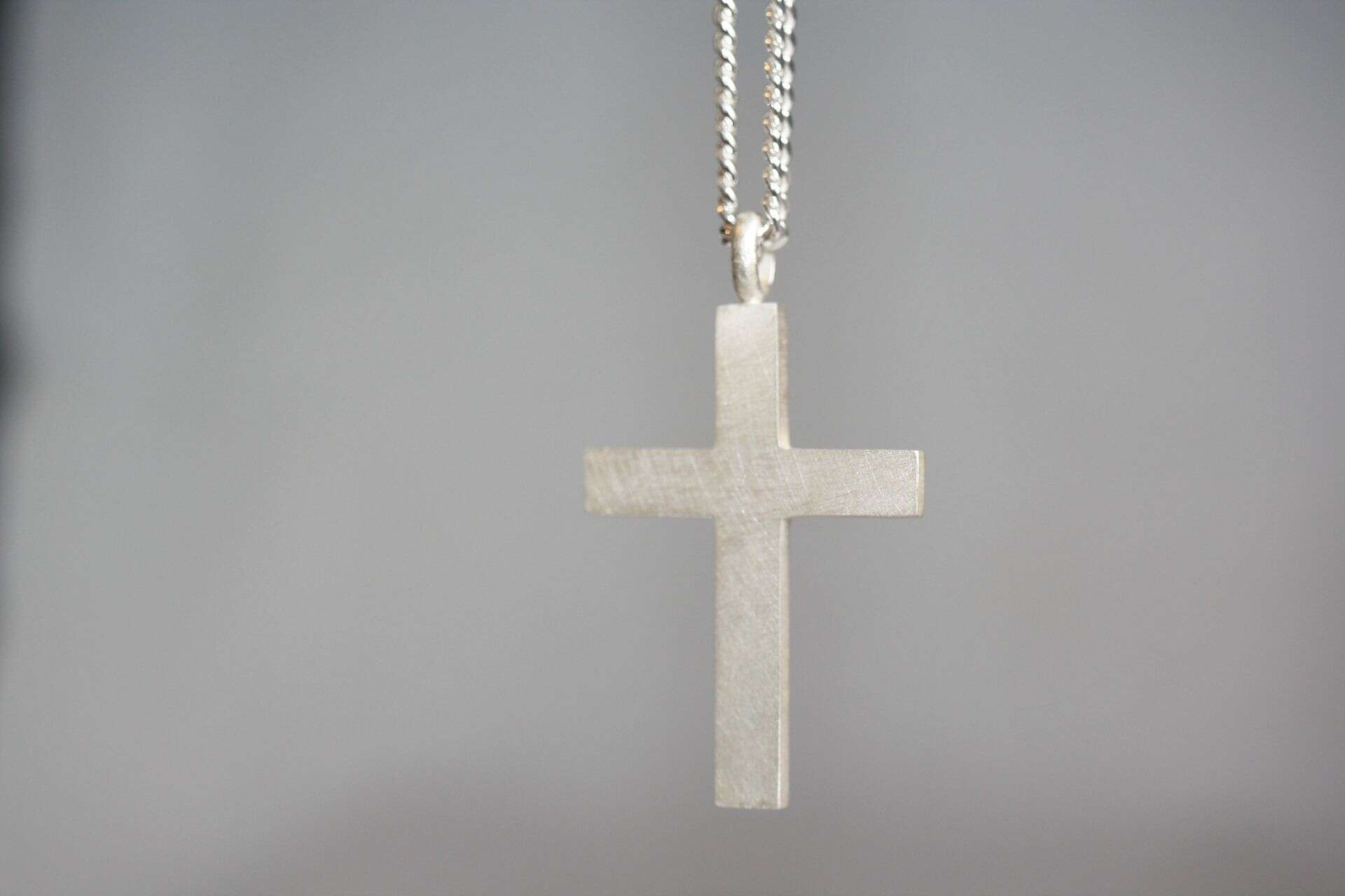 Edelstahl-Kreuzanhänger für christliche Marken, Schmuck online kaufen.