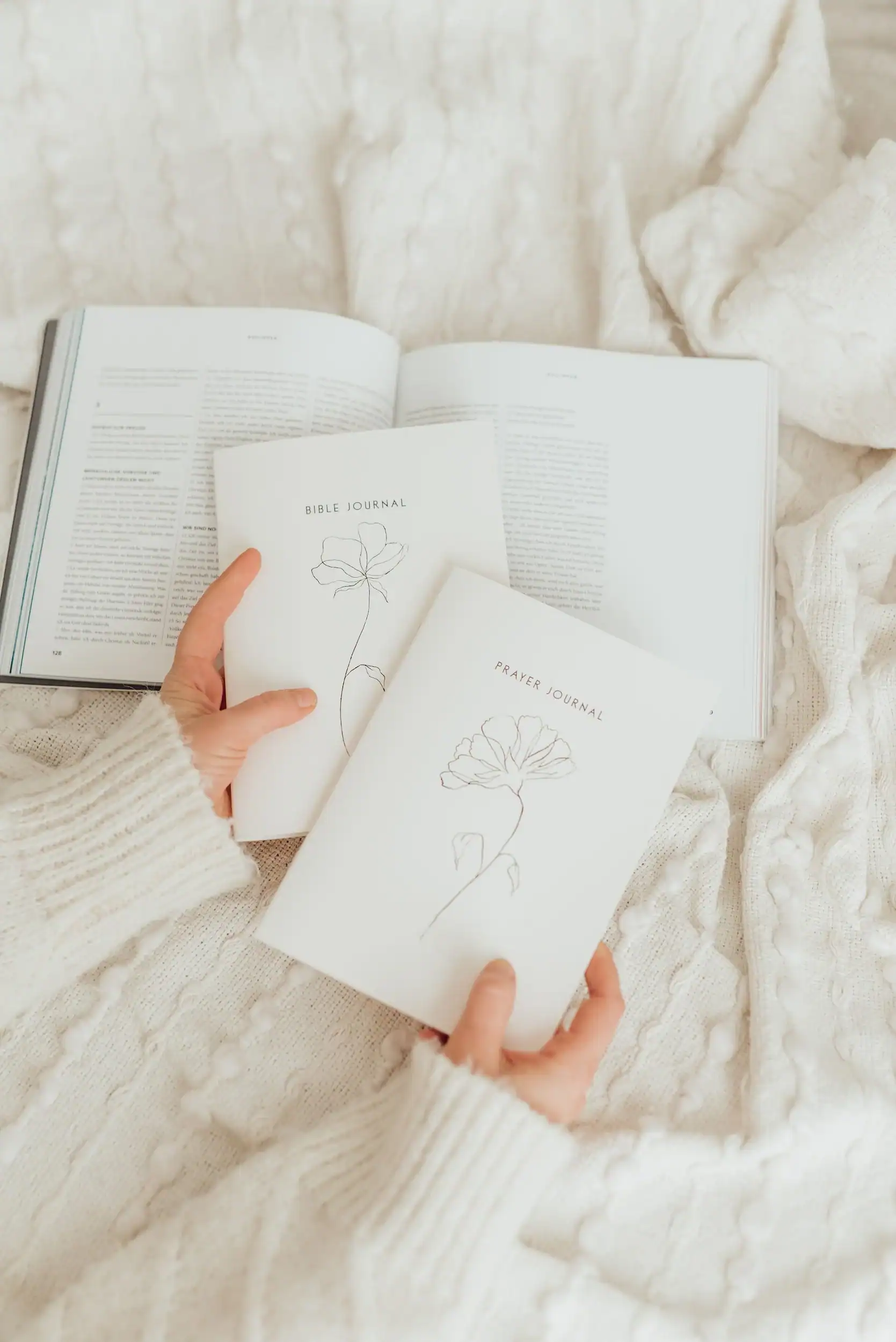 Christliche Journale und Gebetsbücher, religiöse Inspiration, christliche Geschenke, Gebet und Bibellesen.