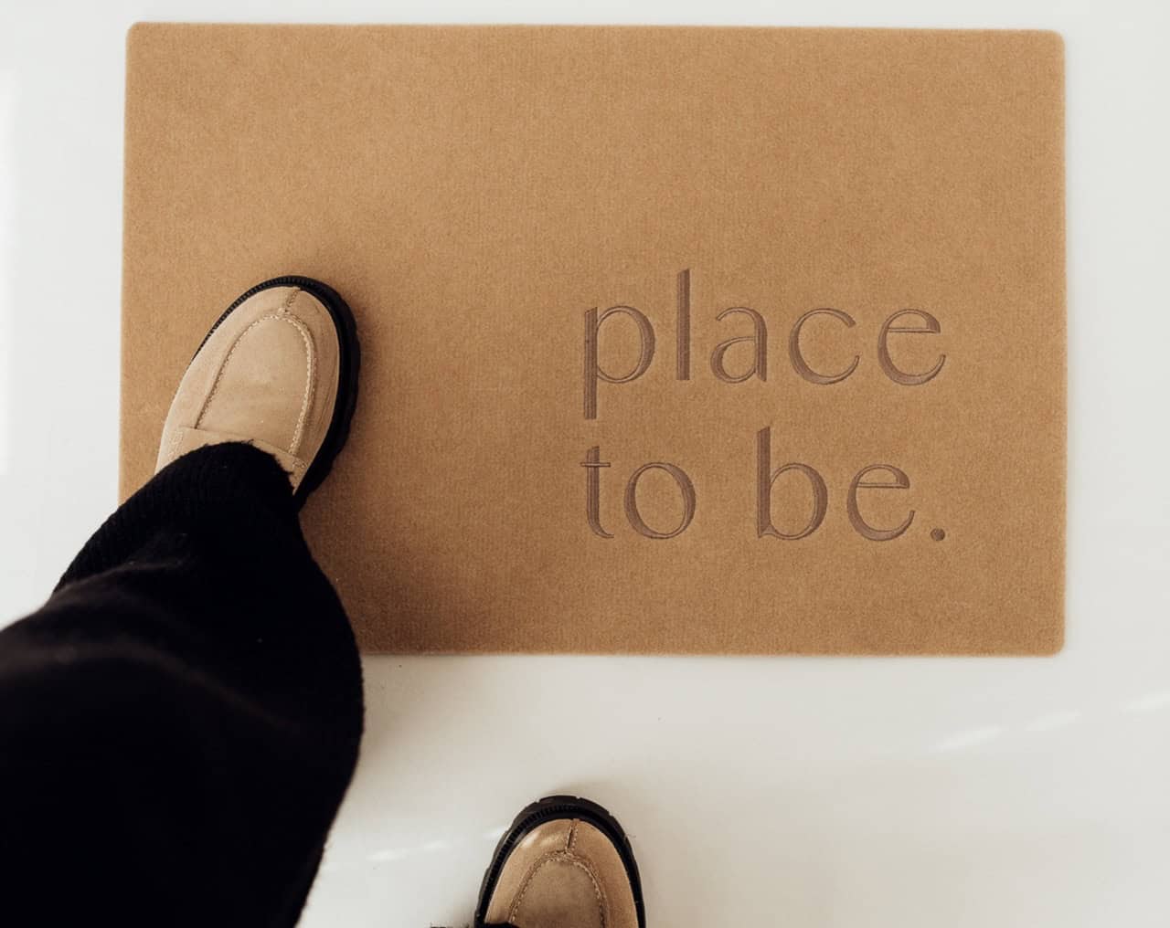 Maßgeschneiderte Fußmatte mit christlichem Motiv und Begrüßung, stage2603.mookho.de.