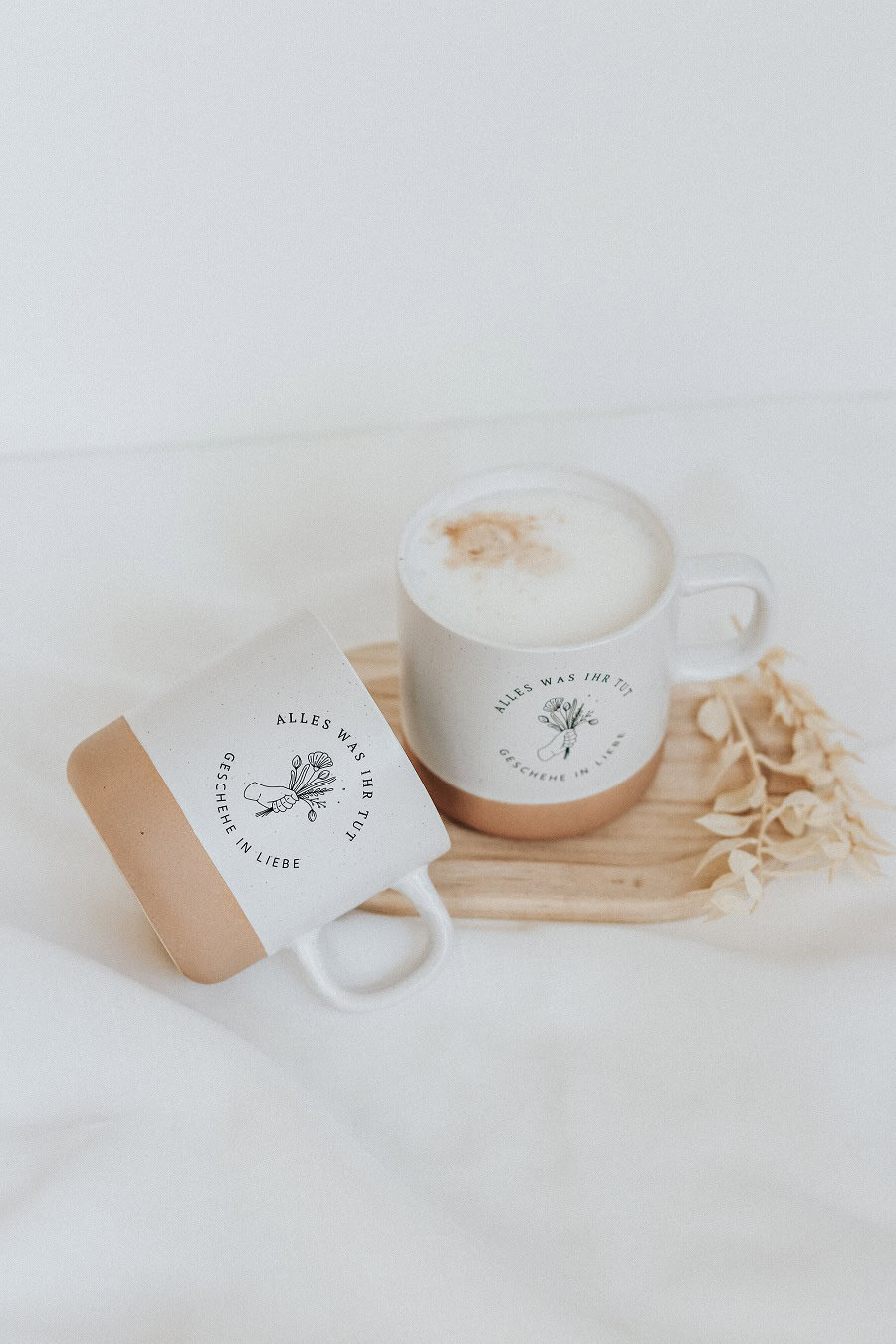 Seglehrreichem, Christlicher Becher mit Liebe und Geschenke für Gläubige.