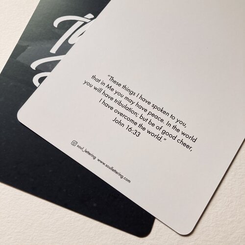 Frieden und Glauben Zitat auf christlicher Grußkarte, inspirierende Bibelbotschaft, religiöses Geschenk.