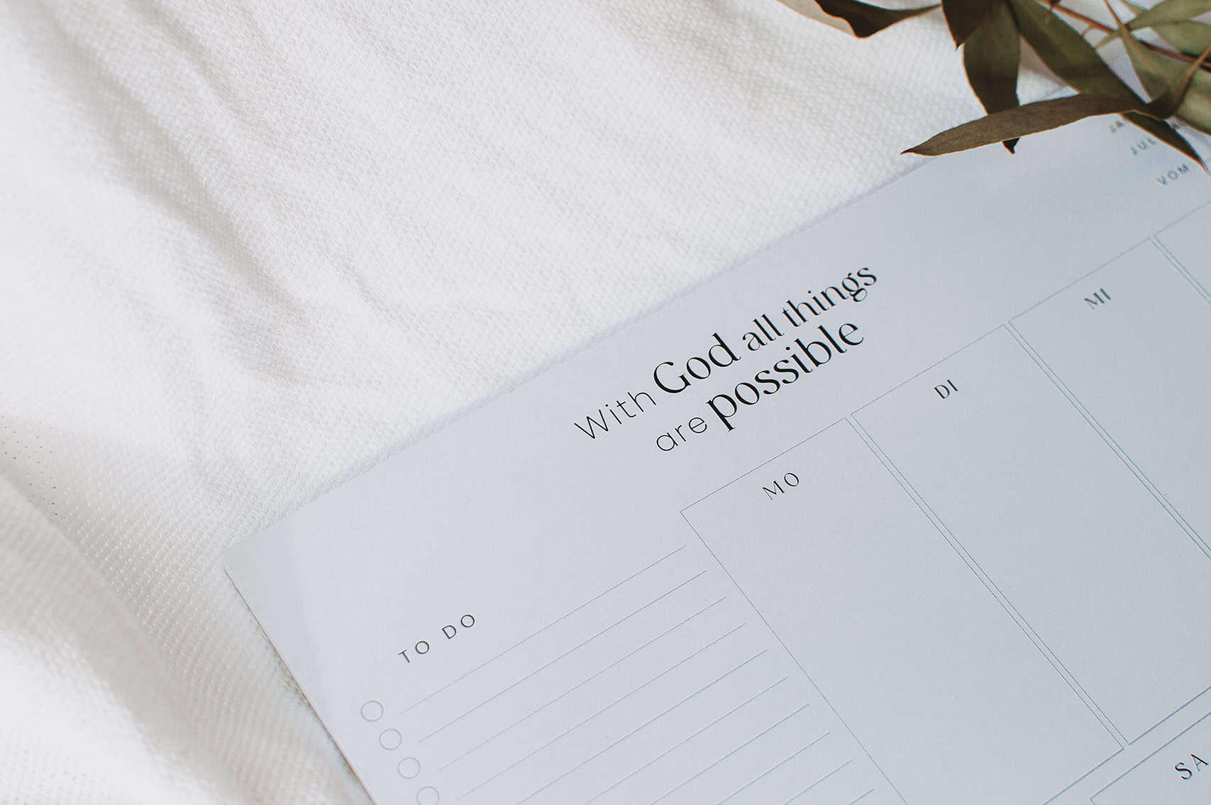 Inspirierende christliche Notizbuchseite mit Bibelvers und Gebetszusatz, christliche Marken.