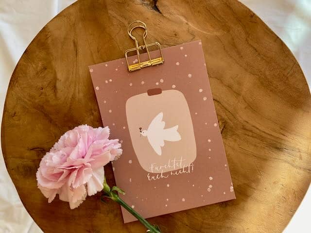 Friedliche christliche Grußkarte mit Taube, Geschenkidee, christliches Design, Mookho.de.