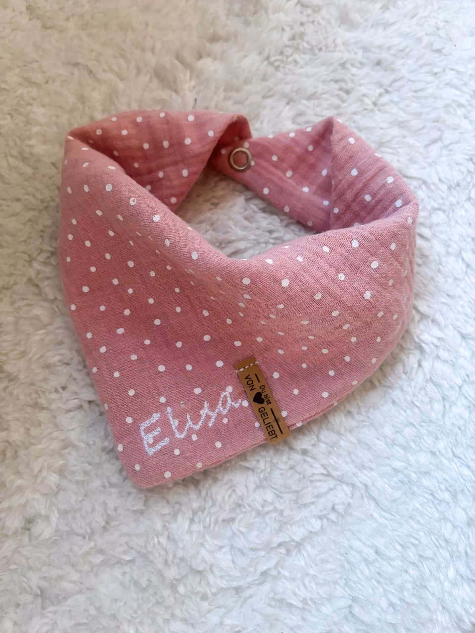 Stillschaler Pink mit weißen Punkten, personalisiert mit "Elisabeth".