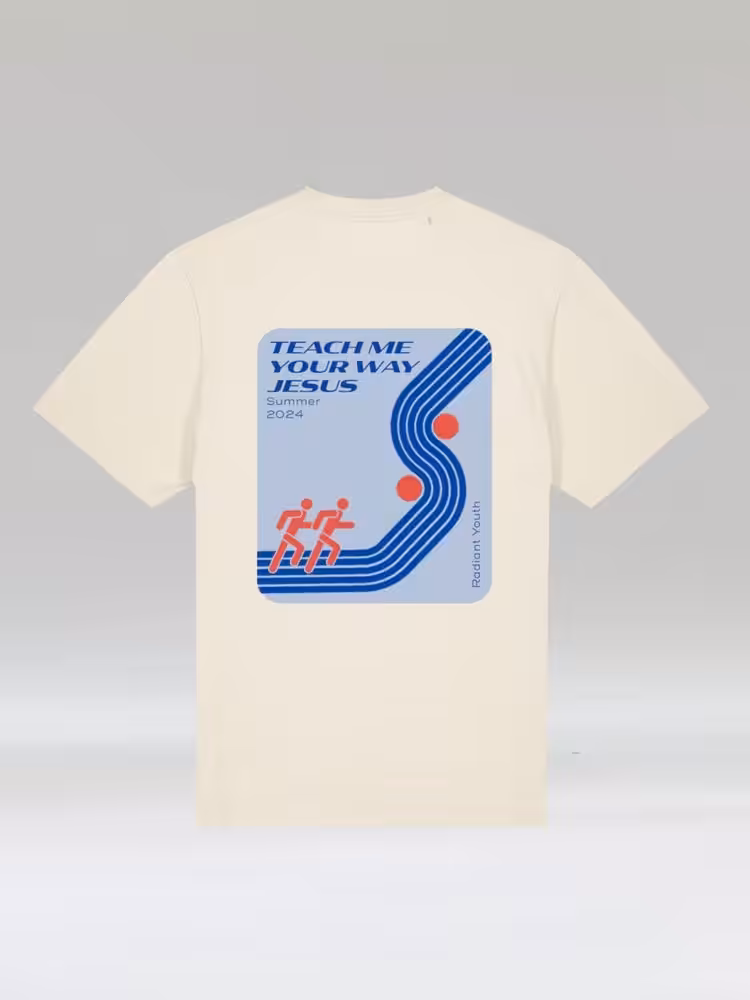 Moderne christliche T-Shirt mit Glaubensbotschaft und Jugendmotivation.