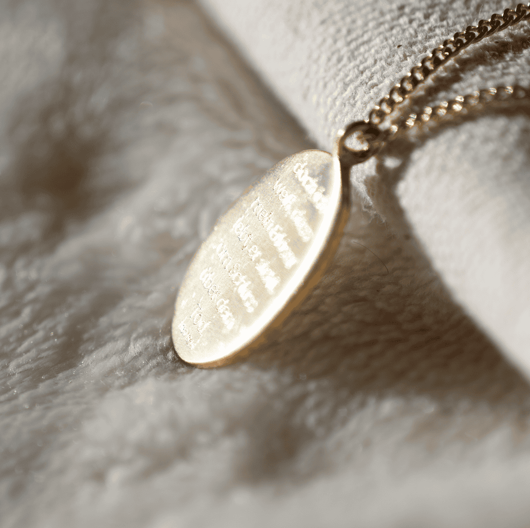 Schmuck mit christlichen Botschaften, Glaube, christliche Geschenke, Gebet, christliche Marken.