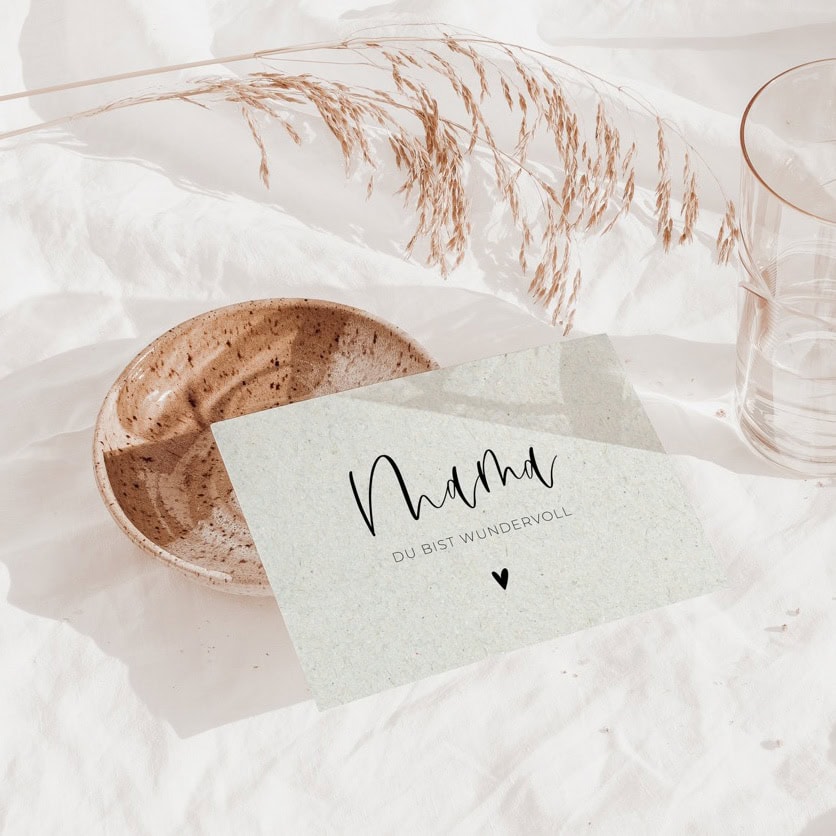 Liebevolle Muttertagskarte mit Dankbarkeit und christlichen Botschaften.