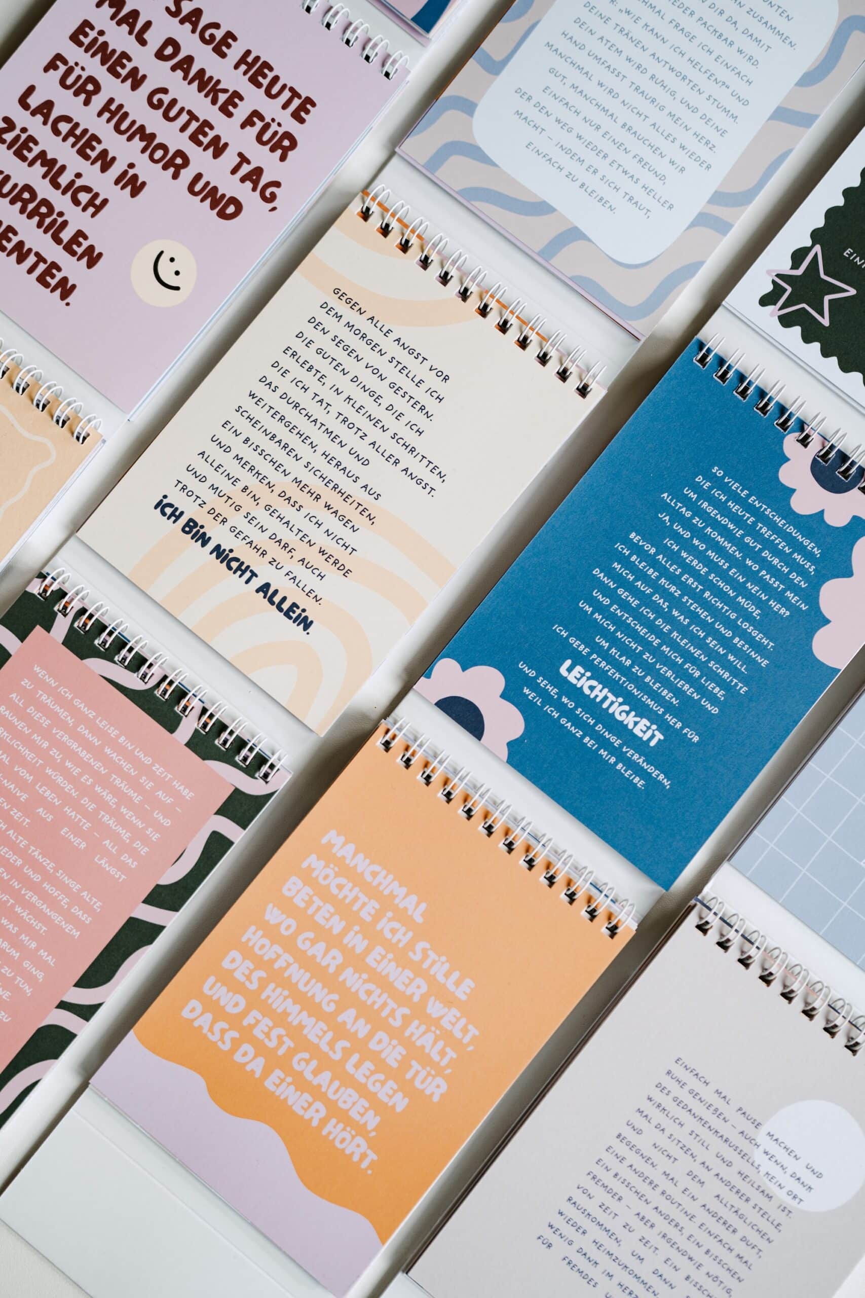 Selbstgemachte inspirierende Glaubenszitate, christliche Marken und spirituelle Botschaften auf Mookho.de.