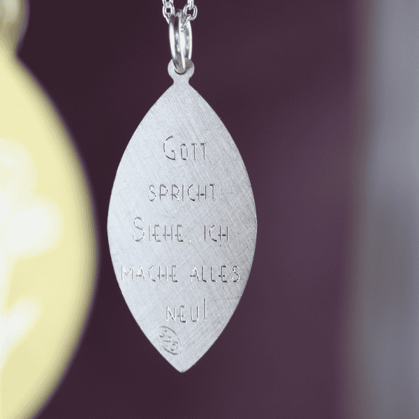 Anhänger Jahreslosung 2026 in Silber Rückseite