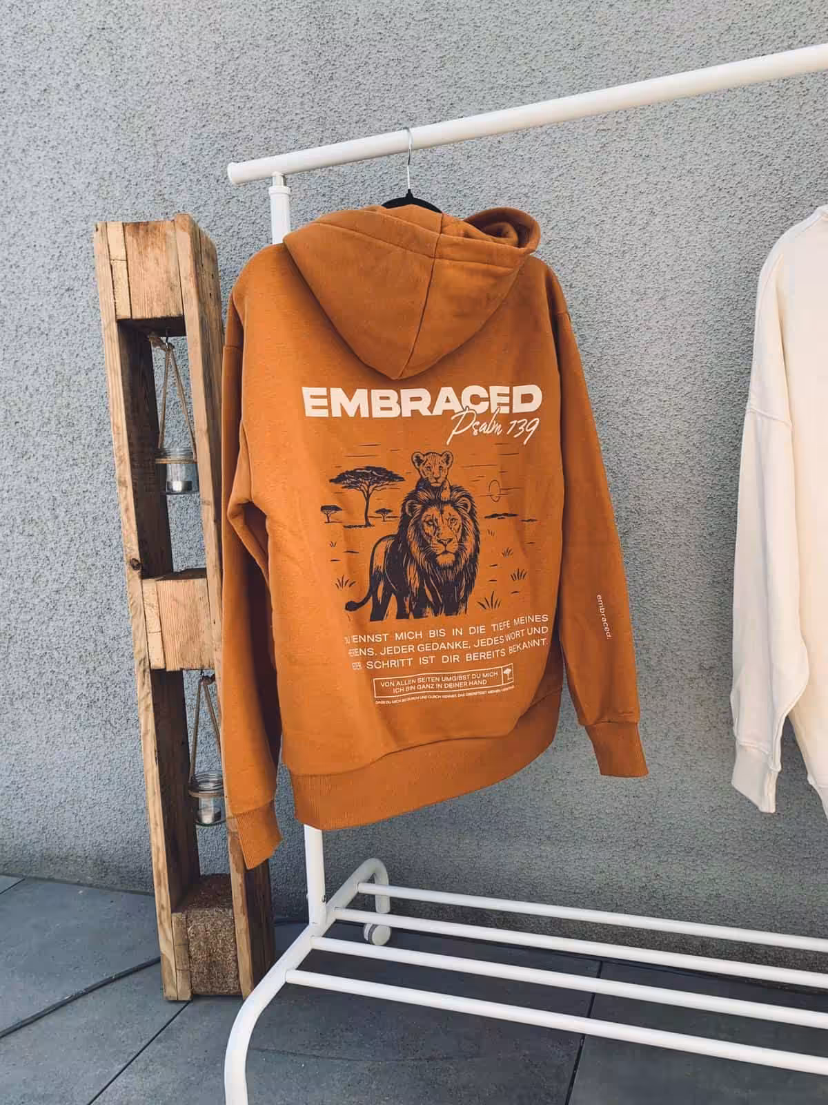 Lebendiges braunes Hoodie mit Bibelvers Psalm 139, christliche Marken, Glaube Kleidung.